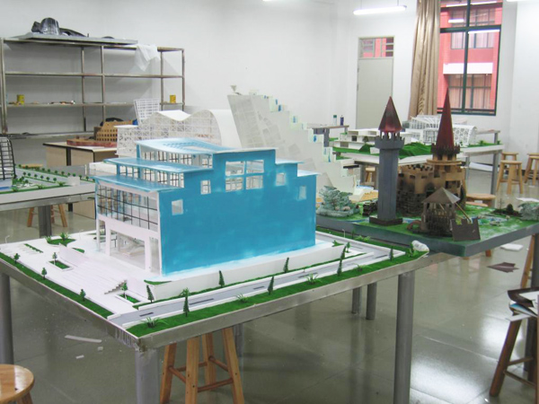 ����ģ�͹�˾������ģ������